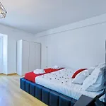 Big And Flat Apartment *