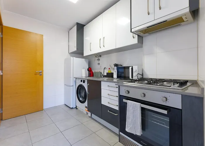 Big And Flat شقة *